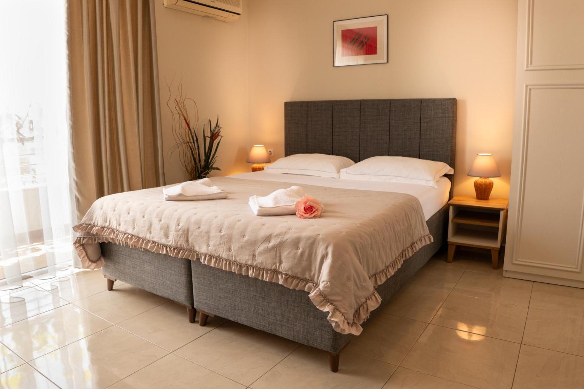 Rodos House Hotel Pomorie Buitenkant foto