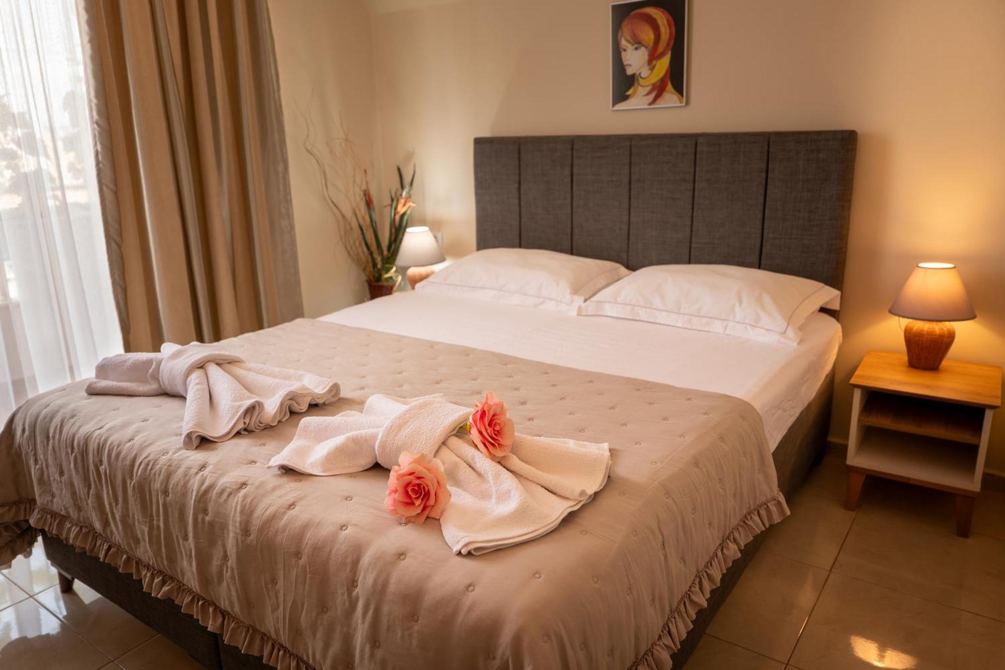 Rodos House Hotel Pomorie Buitenkant foto